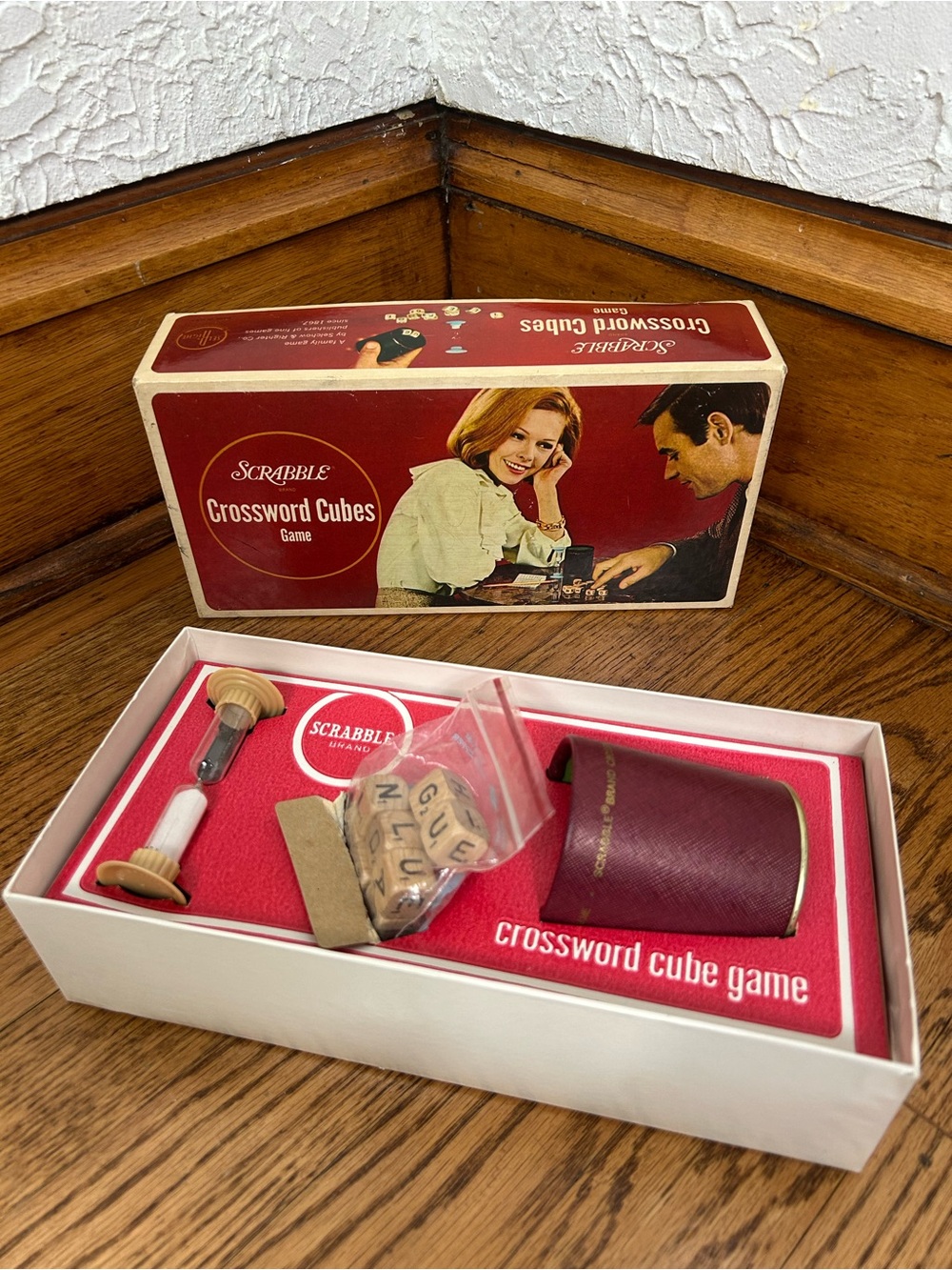 VTG SCRABBLE Crossword Cube Game by Selchow & Righter 1968